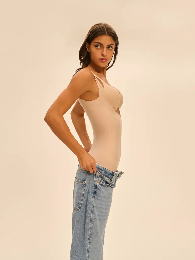 Combinaison gainante shapewear buste ouvert SIMONE PERELE "Story" 1F6531 - Peau Rosée 739