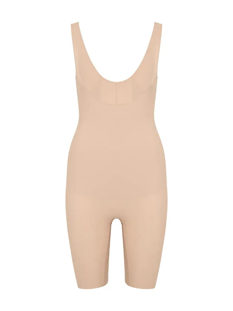 Combinaison gainante shapewear buste ouvert SIMONE PERELE "Story" 1F6531 - Peau Rosée 739