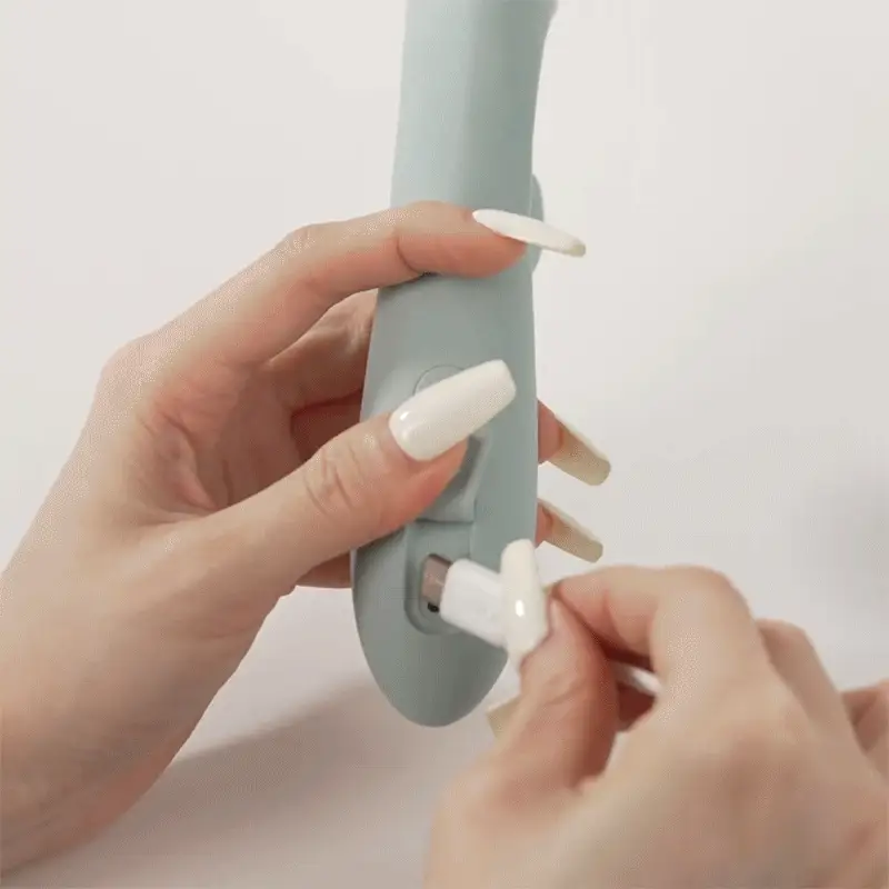Vibromasseur contrôlé via app & double stimulation & tête chauffante SVAKOM "Chika" - Bleu Turquoise