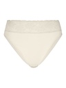 Slip doux 100% coton & dentelle CALIDA "Lycraspitze" 21901 - Champagne Crème 741