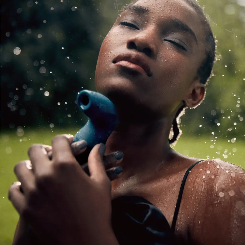 Stimulateur clitoridien à ondes pulsées SVAKOM "Pulse Pure" - Navy Blue