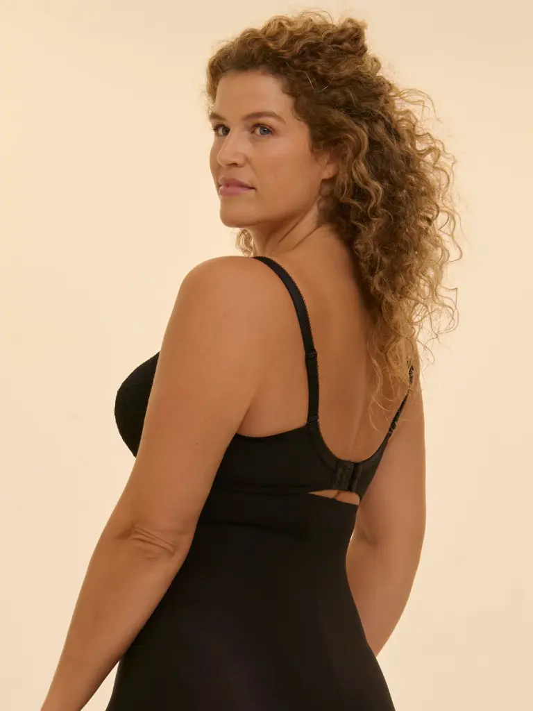 Soutien-gorge avec armatures emboitant SIMONE PERELE "Subtile" 19Y320 - Noir 015