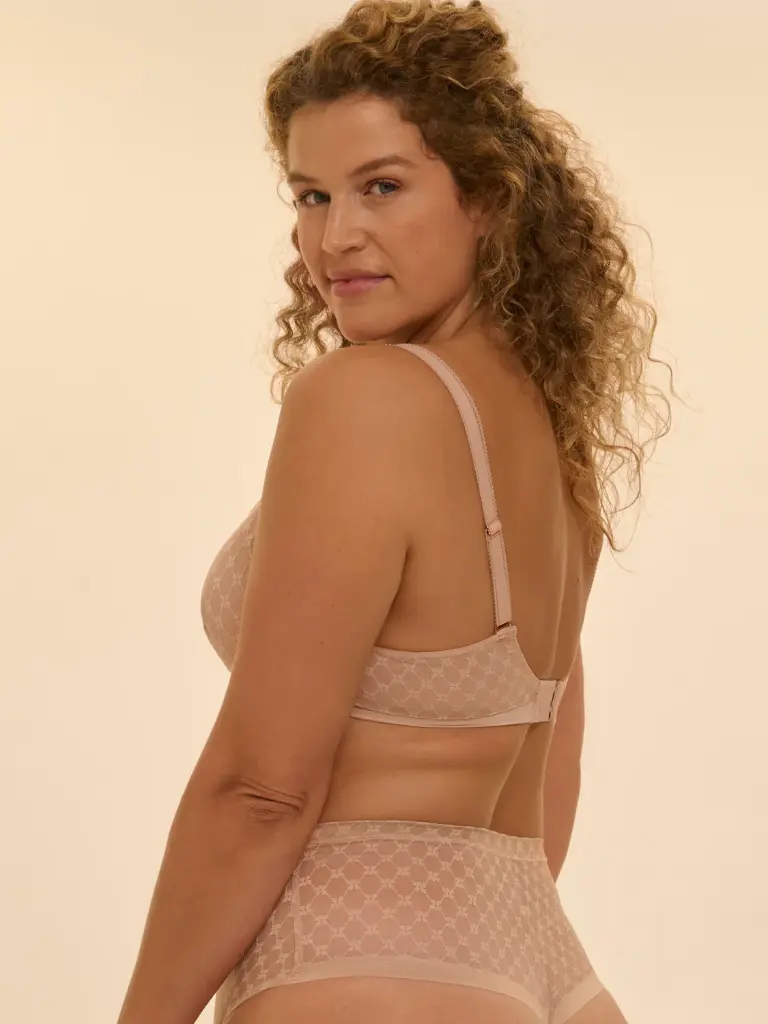 Soutien-gorge avec armatures SIMONE PERELE "Plume" 1G4324 - Peau Rosée 739