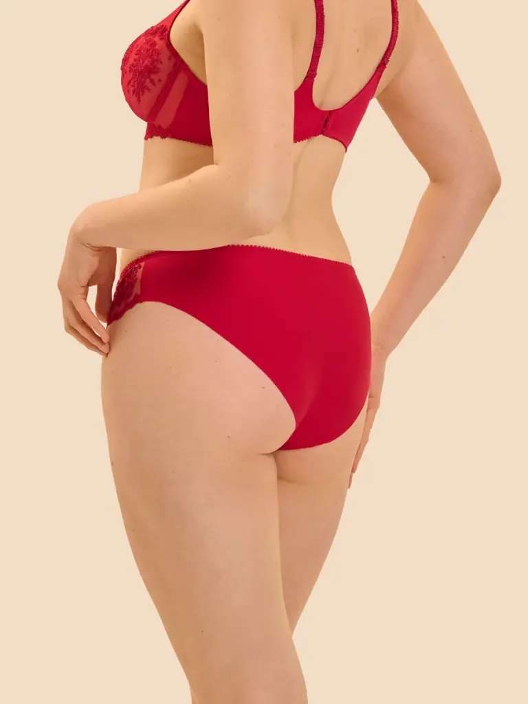 Slip SIMONE PERELE "Intrigue" 1E2720 - Rouge Opéra 377
