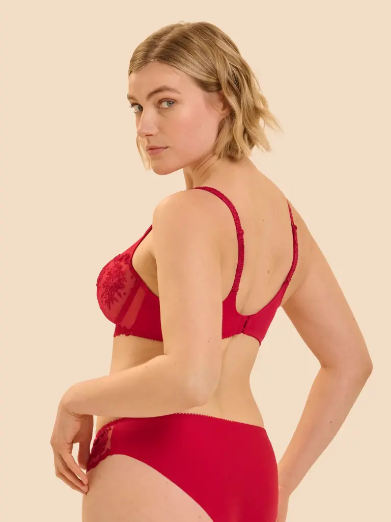 Soutien-gorge décolleté plongeant avec armatures SIMONE PERELE "Intrigue" 1E2319 - Rouge Opéra 377
