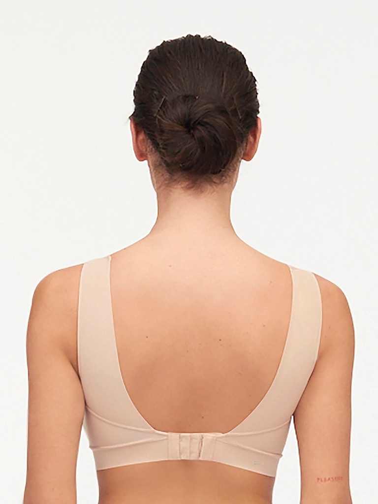 Soutien-gorge sans armatures stretch invisible CHANTELLE "SoftStretch" C11G60 - Beige Doré 01N