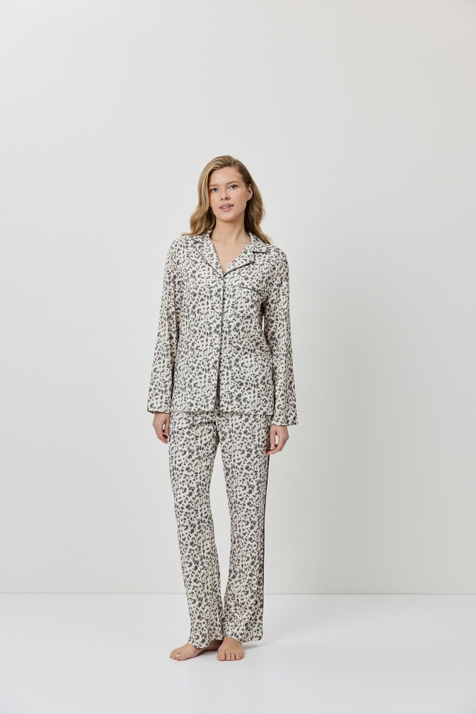 Pyjama dame long boutonné ARUELLE "Asha" - Beige