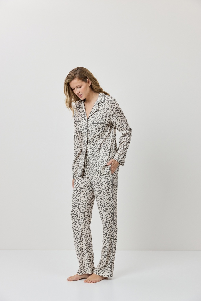 Pyjama dame long boutonné ARUELLE "Asha" - Beige