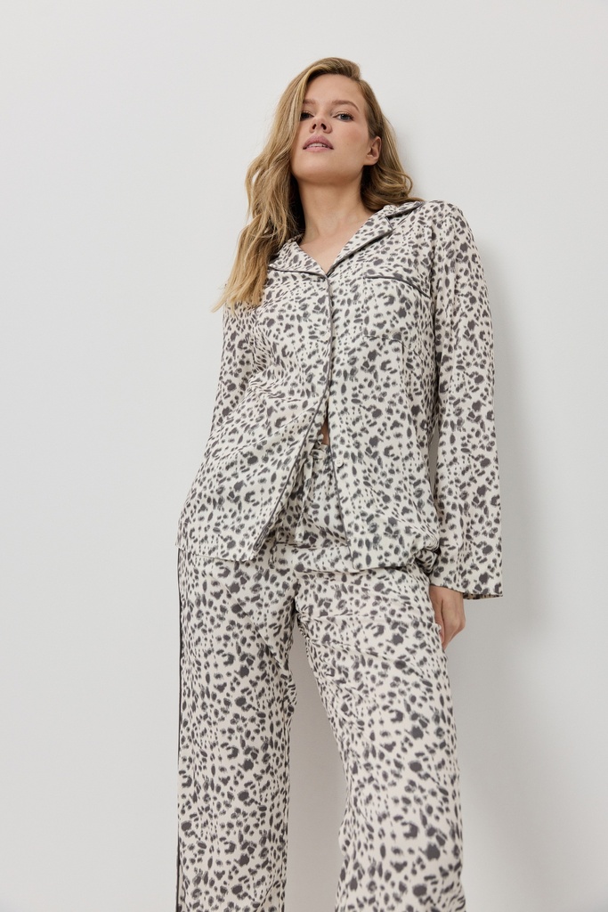 Pyjama dame long boutonné ARUELLE "Asha" - Beige