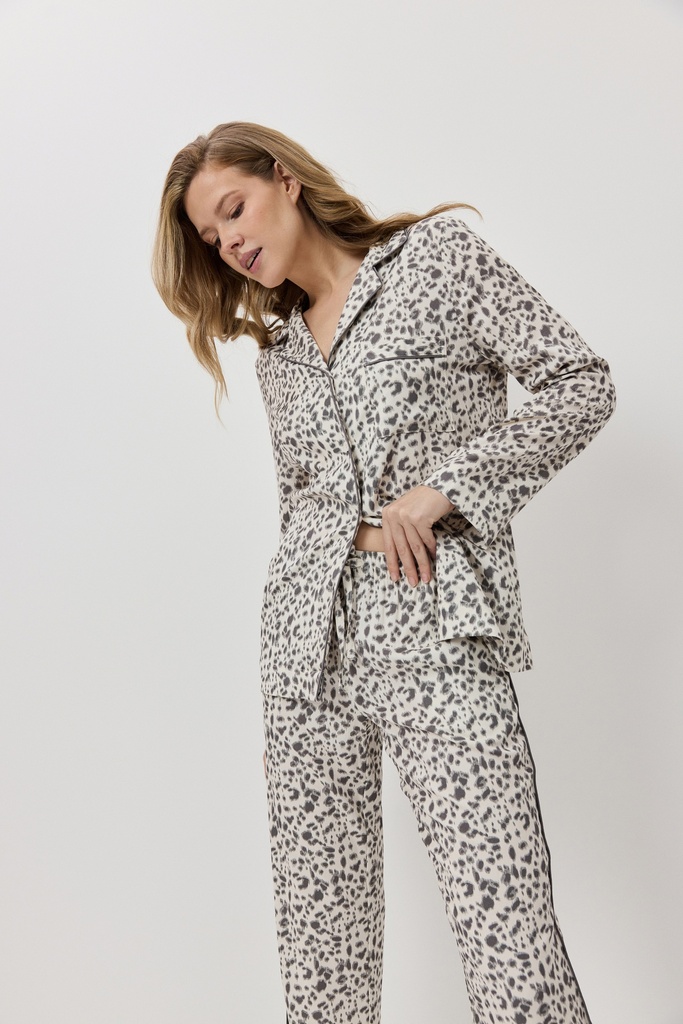 Pyjama dame long boutonné ARUELLE "Asha" - Beige