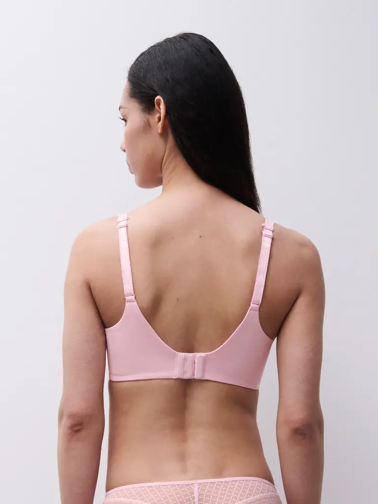 Soutien-gorge avec coques plongeant CHANTELLE EASY FEEL "Norah Chic" C16MNA - Candy 083