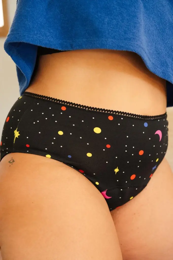 Culotte menstruelle dame taille haute flux abondant coton bio WE ARE JOLIES "Astro Pailettes"