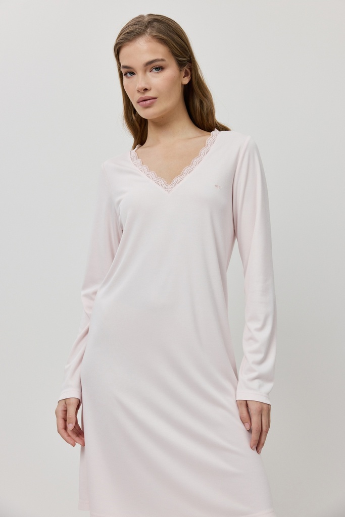 Chemise de nuit dame col V ARUELLE "Renee" - Pink