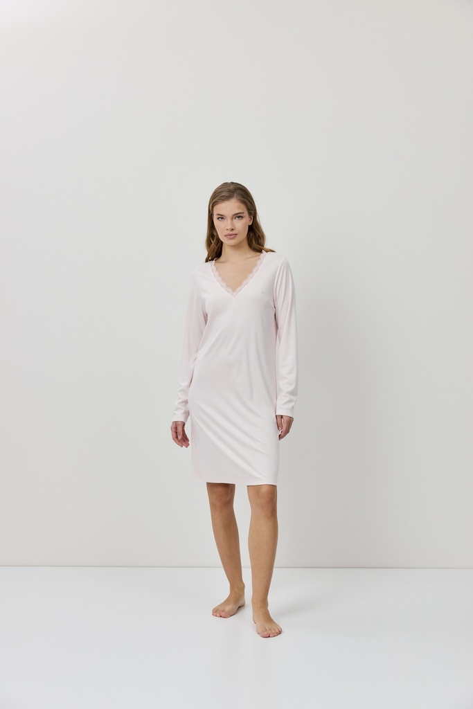 Chemise de nuit dame col V ARUELLE "Renee" - Pink