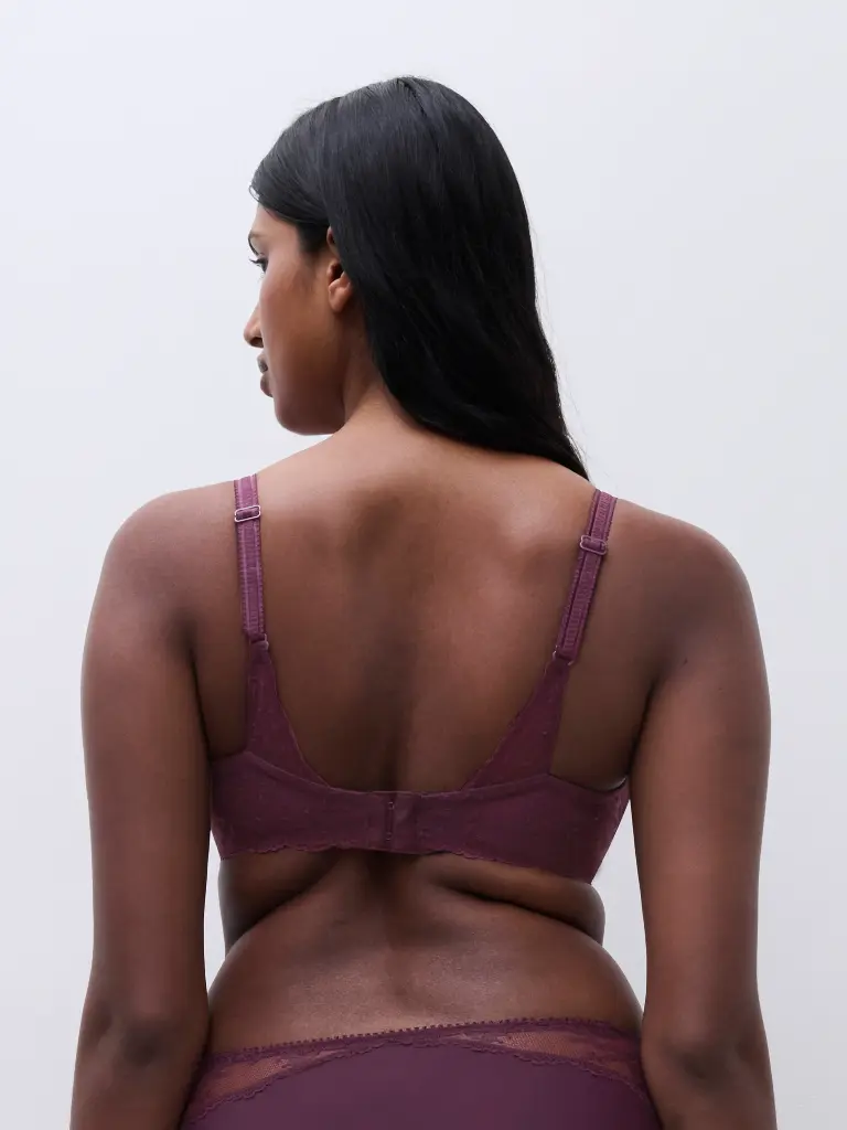 Soutien-gorge armatures enveloppant CHANTELLE "Illusion" C1B4M0 - Aubergine Lurex E63