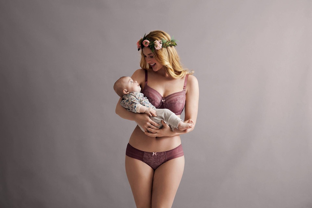 Soutien-gorge d'allaitement avec armatures ANITA MATERNITY "Fleur"5053 - Rose framboise 769