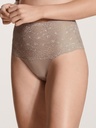 Culotte taille haute tout dentelle CALIDA "Sensual Secrets" 22034 - Almondine 335 (XS)