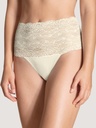 Culotte taille haute tout dentelle CALIDA "Sensual Secrets" 22034 - Albaster cream 911 (XS)