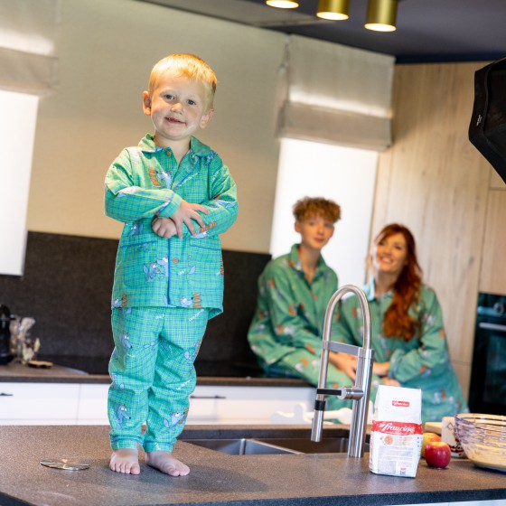 Pyjama enfant boutonné en flanelle 100%coton JUSQU'AU LEVER DU JOUR "Une Faim de Loup" - Vert Lime (2ANS)