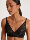 Soutien-gorge triangle sans armatures avec dentelle  CALIDA "Natural Skin Lace" 03692 - Noir 995
