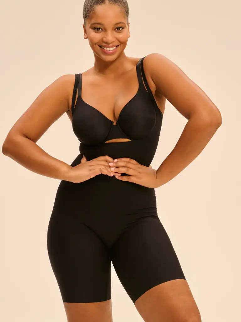 Combinaison gainante shapewear buste ouvert SIMONE PERELE "Story" 1F6531 - Noir 015 (1)