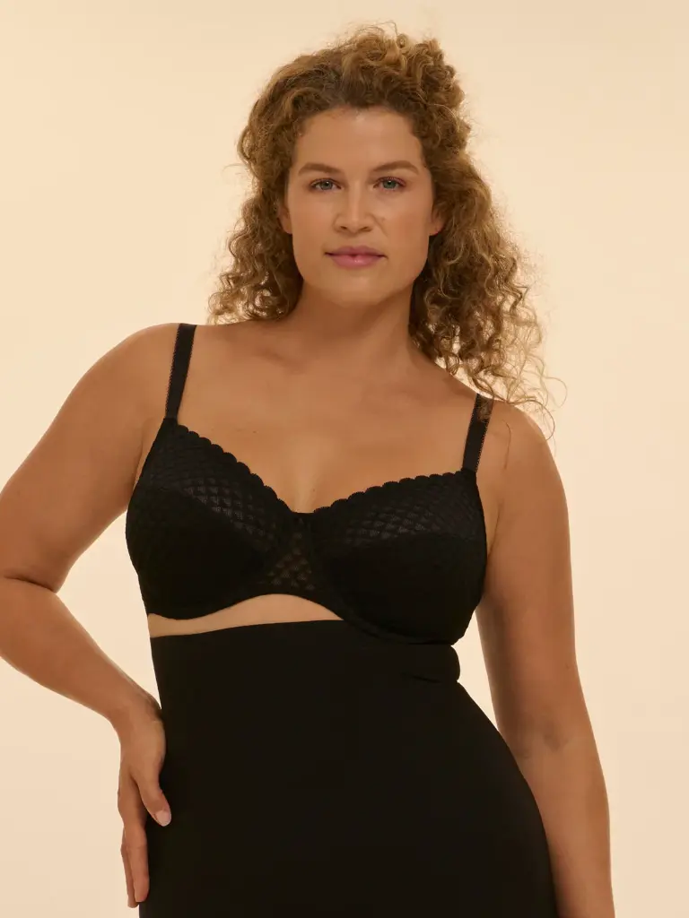 Soutien-gorge avec armatures emboitant SIMONE PERELE "Subtile" 19Y320 - Noir 015 (C, 95)