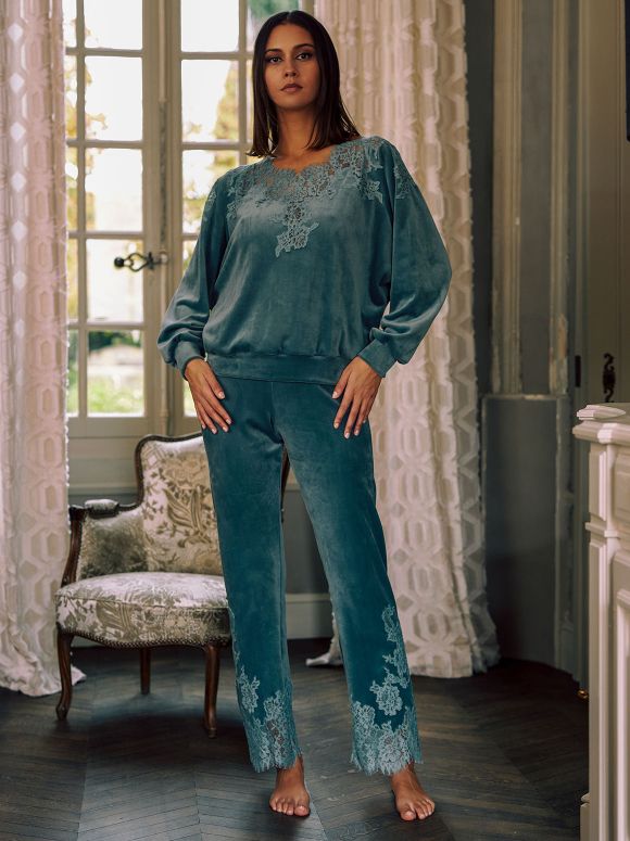 Pyjama en velours et dentelle MARJOLAINE "Ruby" 5RUB5501 - Cèdre 0091