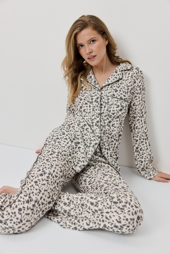 Pyjama dame long boutonné ARUELLE "Asha" - Beige