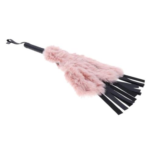 Fouet en cuir et fourrure synthétiques pour jeux bondage SPORTSHEETS - SEX & MISCHIEF "Brat Faux Fur Flogger" 106126